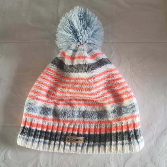 columbia pom pom hat